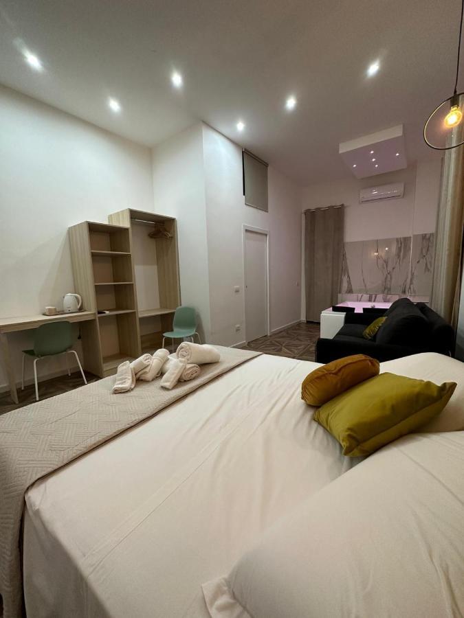 San Ferdinando Suite Room Naples Exterior photo